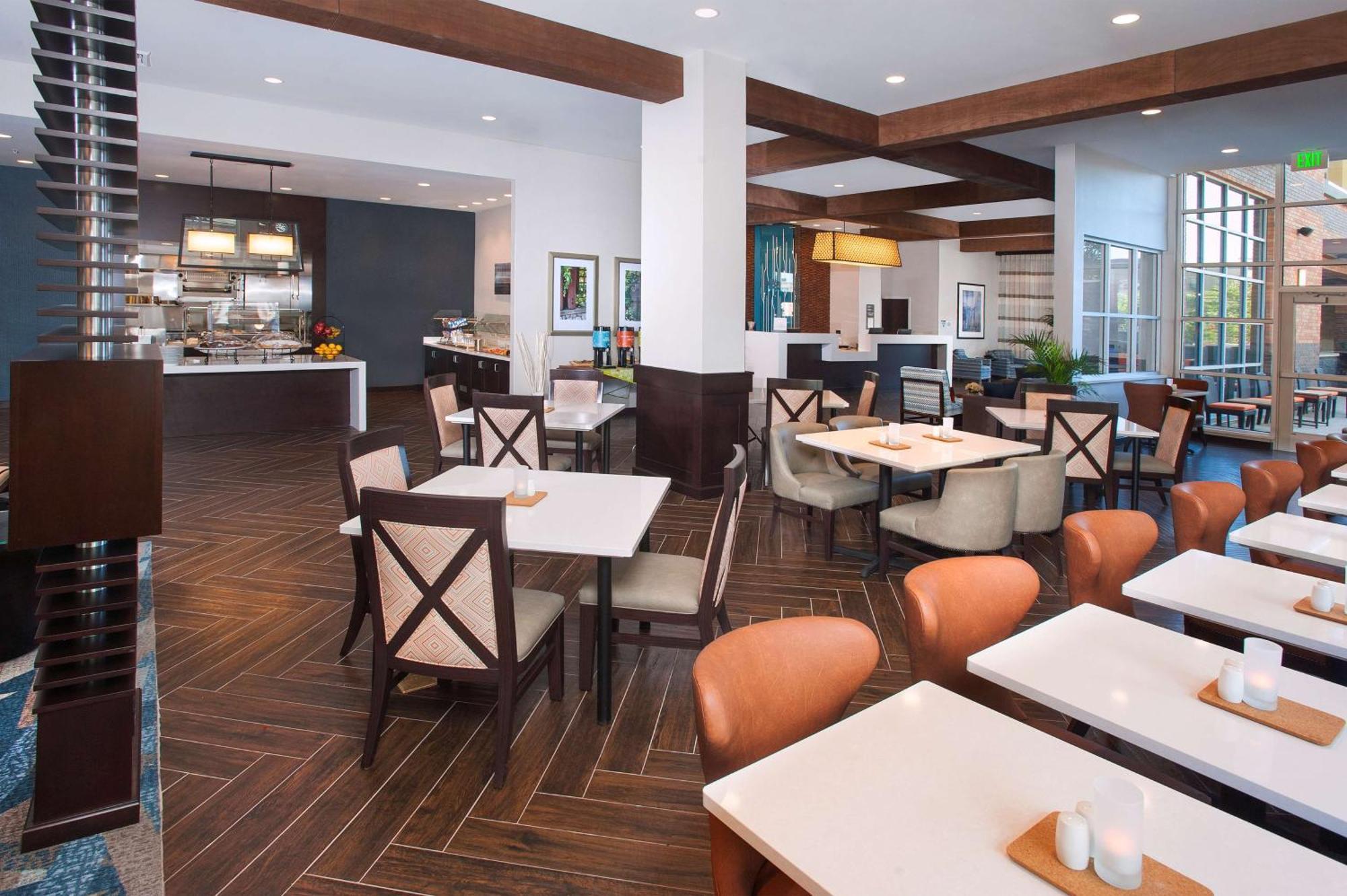 Hilton Garden Inn Burbank Los Angeles Eksteriør billede
